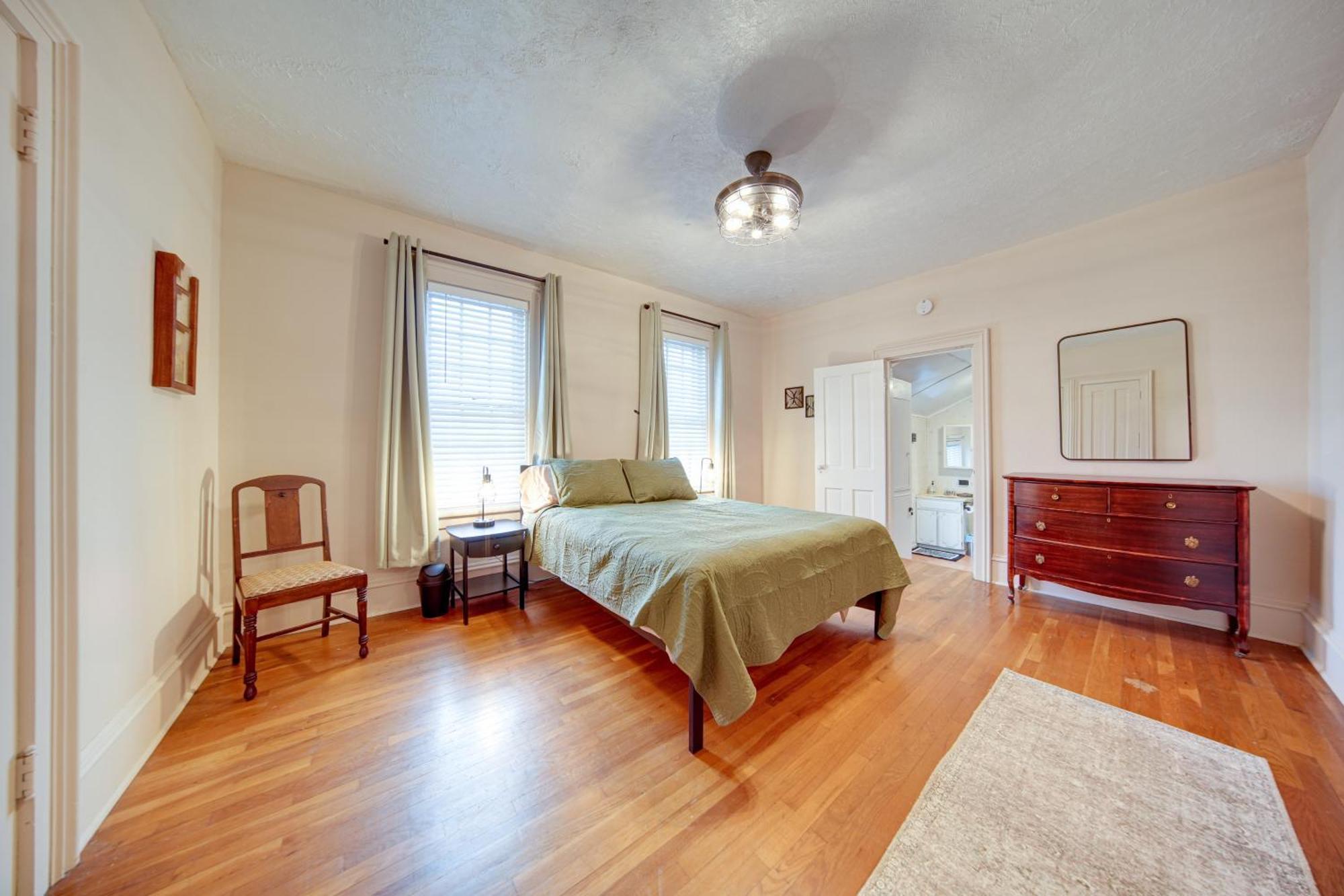 Apartment - Walk To Downtown! Meadville